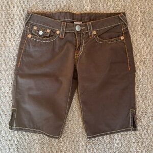 True Religion | Brown Joey Short Big T Size 29